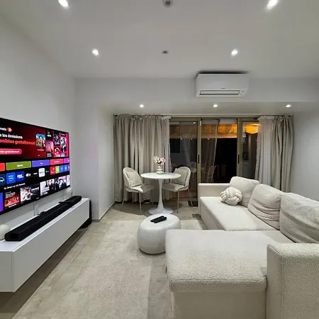 Luxe - Grande Terrasse - Barbecue Appartement Villeneuve-Loubet
